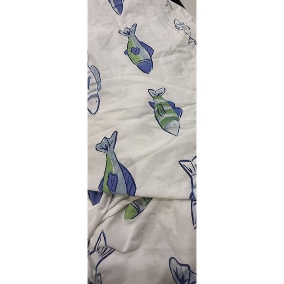 Pottery Barn Kids Twin Fitted Sheets Lot of 2 Fish Print Blue Green Nautical - Picture 1 of 2